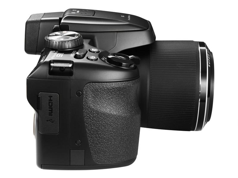 Câmera Digital Fujifilm Finepix S8200 16MP - Visor 3” Zoom Óptico